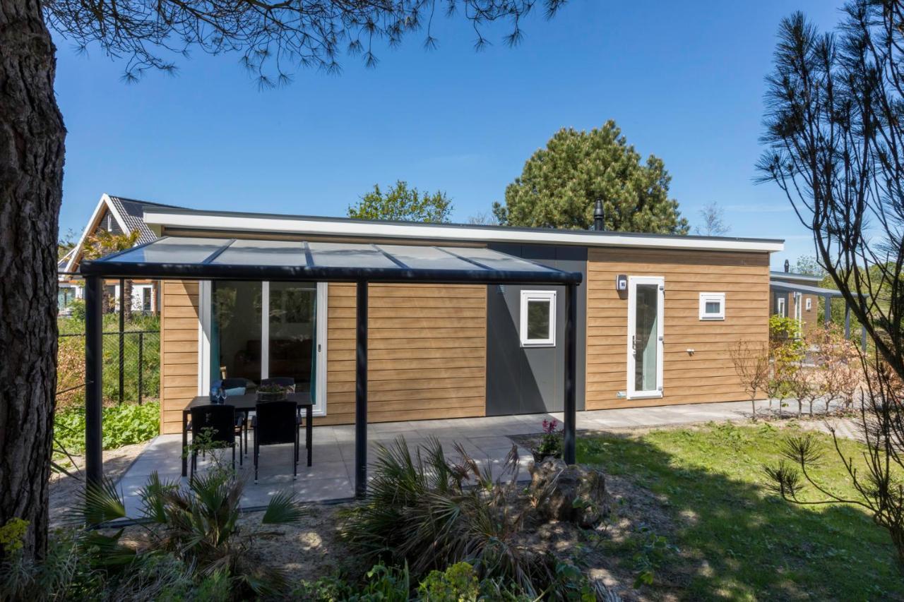 Vakantiepark Fort den Haak Vrouwenpolder Bagian luar foto