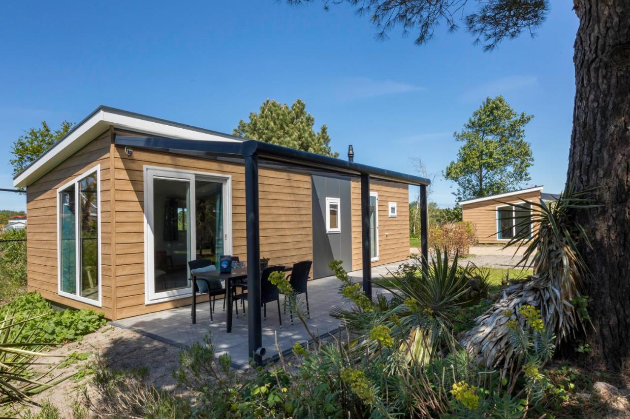 Vakantiepark Fort den Haak Vrouwenpolder Bagian luar foto