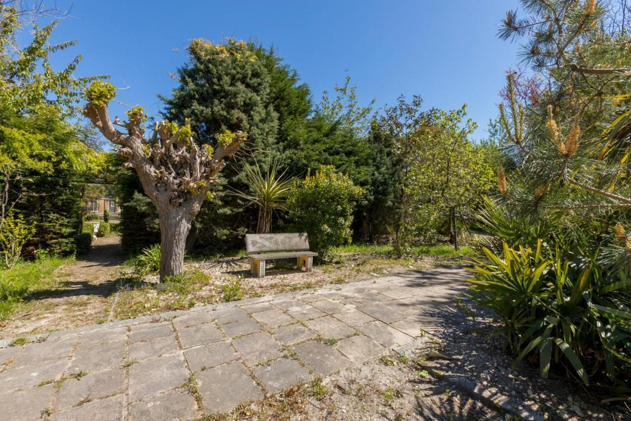 Vakantiepark Fort den Haak Vrouwenpolder Bagian luar foto